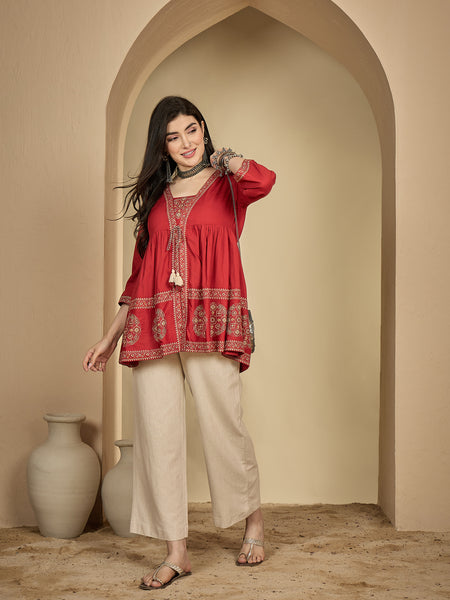 Kimayra Rayon Hip Length Printed 3/4 Sleeve Square Flared Top