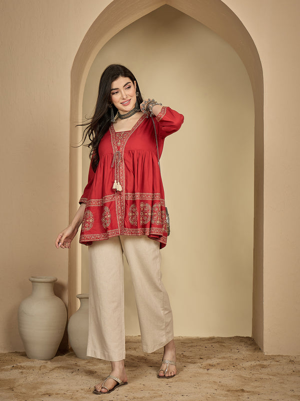 Kimayra Rayon Hip Length Printed 3/4 Sleeve Square Flared Top