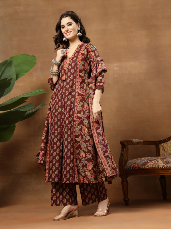 Kimayra Cotton Calf Length Printed 3/4 Sleeve V-Neck Flared Kurta Suit Set