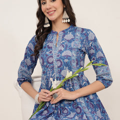 Kimayra  Hip Length Printed 3/4 Sleeve Mandarin Collar Flared Top
