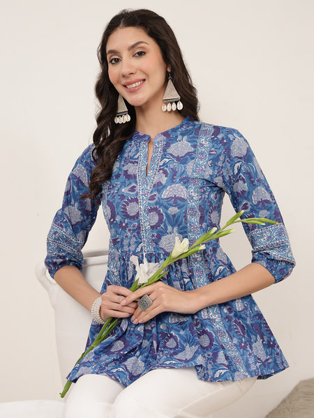 Kimayra  Hip Length Printed 3/4 Sleeve Mandarin Collar Flared Top
