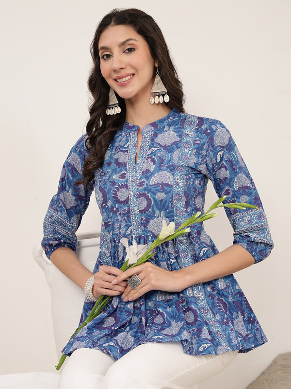 Kimayra  Hip Length Printed 3/4 Sleeve Mandarin Collar Flared Top