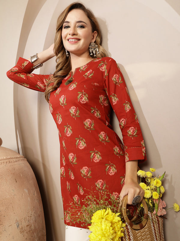Kimayra Rayon Hip Length Printed 3/4 Sleeve Round Neck Straight Top