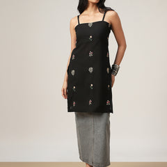 Kimayra Cotton Mid Length Printed Sleeveless Square Neck Straight Kurta