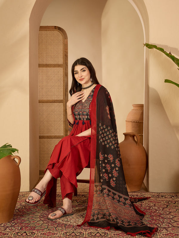 Kimayra Rayon Calf Length Solid 3/4 Sleeve V-Neck Flared Kurta Suit Set