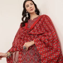 Kimayra Rayon Calf Length Printed 3/4 Sleeve Round Neck Straight Kurta Suit Set