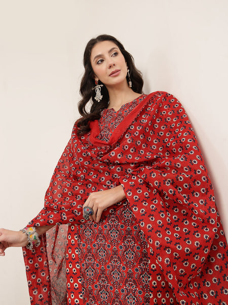 Kimayra Rayon Calf Length Printed 3/4 Sleeve Round Neck Straight Kurta Suit Set