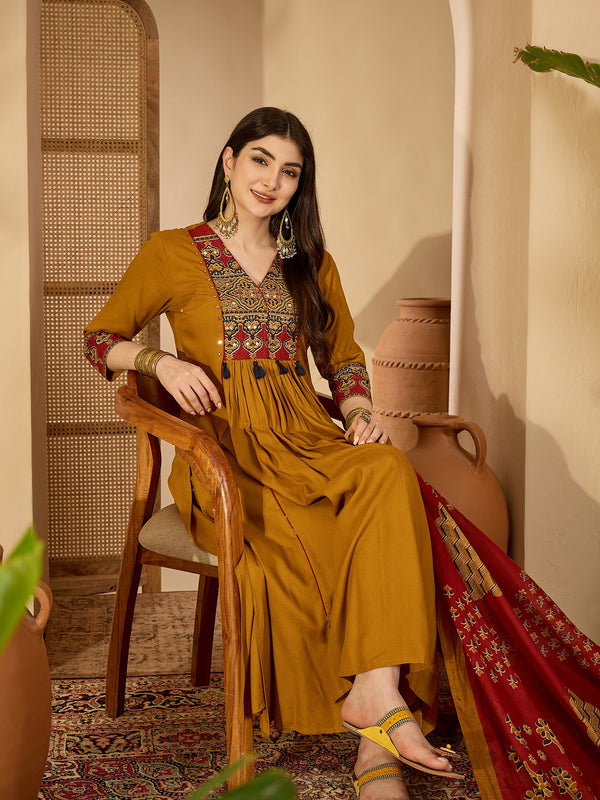 Kimayra Rayon Calf Length Solid 3/4 Sleeve V-Neck Flared Kurta Suit Set