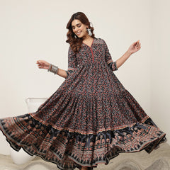 Kimayra Cotton Calf Length Printed 3/4 Sleeves V-Neck Anarkali Kurta