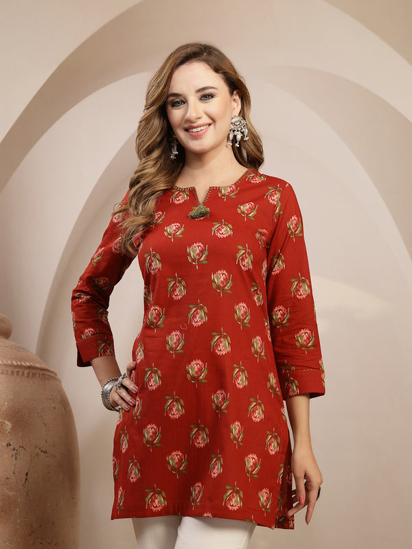 Kimayra Rayon Hip Length Printed 3/4 Sleeve Round Neck Straight Top