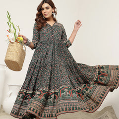 Kimayra Cotton Calf Length Printed 3/4 Sleeves V-Neck Anarkali Kurta