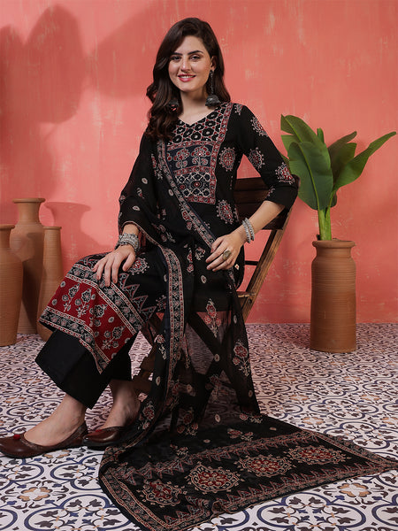Kimayra Cotton Calf Length Printed 3/4 Sleeves Round Neck Straight Kurta Suit Set