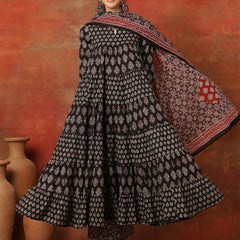 Kimayra Cotton Ankle  Length Printed 3/4 Sleeves Round Neck Full Flared Kurta Suit Set