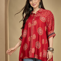 Kimayra Rayon Hip Length Printed 3/4 Sleeve Shirt Collar Flared Top