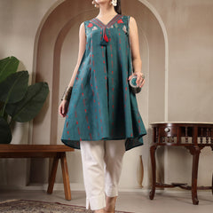 Kimayra Rayon Calf Length Solid Sleeveless V Neck A Line Kurta