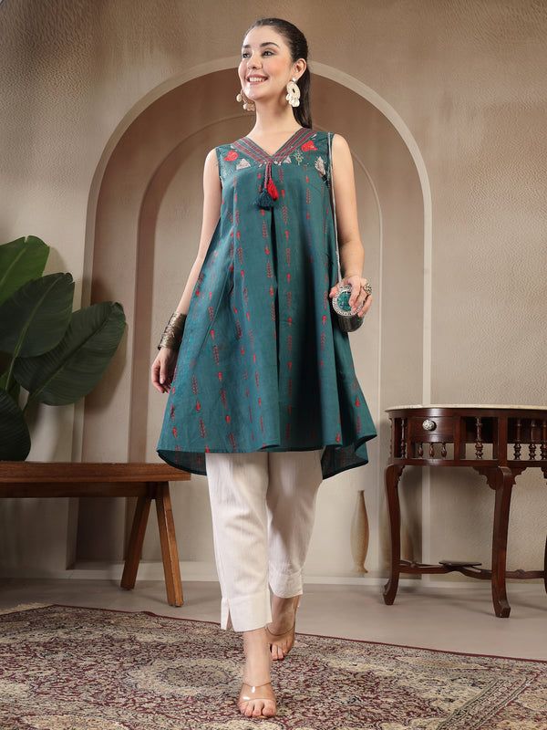 Kimayra Rayon Calf Length Solid Sleeveless V Neck A Line Kurta