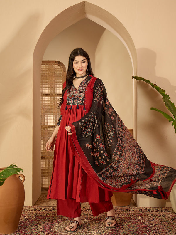 Kimayra Rayon Calf Length Solid 3/4 Sleeve V-Neck Flared Kurta Suit Set