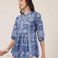Kimayra  Hip Length Printed 3/4 Sleeve Mandarin Collar Flared Top