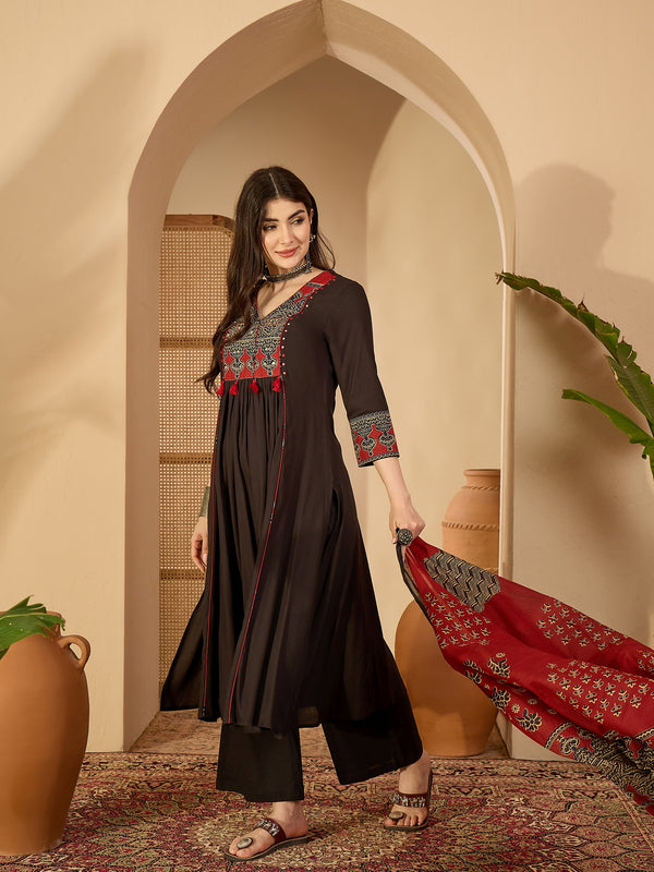 Kimayra Rayon Calf Length Solid 3/4 Sleeve V-Neck Flared Kurta Suit Set