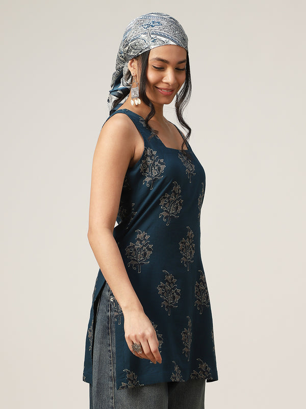 Kimayra Cotton Hip Length Printed Sleeveless Square Neck Straight Top