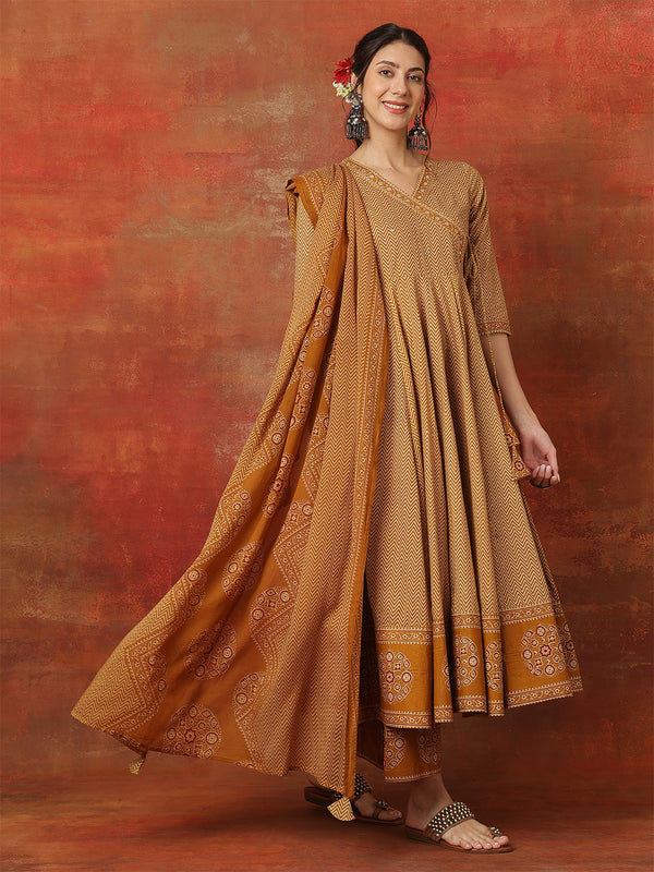 Kimayra Cotton Calf Length Printed 3/4 Sleeves V-Neck Anarkali Kurta Suit Set