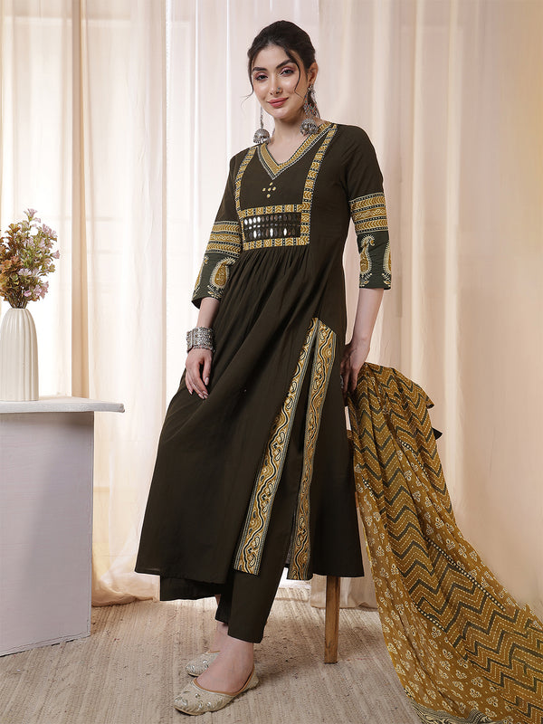 Kimayra Rayon Calf Length Solid 3/4 Sleeves V Neck Flared Kurta Suit Set