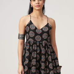 Kimayra Cotton Hip Length Printed Sleeveless V-Neck Flared Top