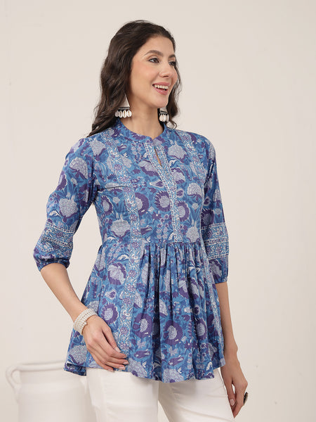 Kimayra  Hip Length Printed 3/4 Sleeve Mandarin Collar Flared Top