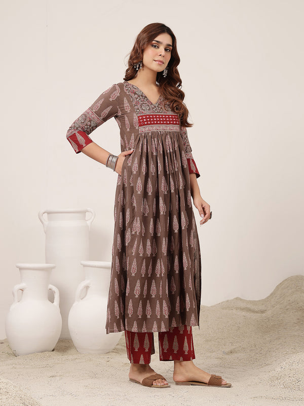 Kimayra Cotton Calf Length Printed 3/4 Sleeve V-Neck Flared Kurta Suit Set