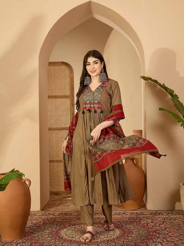 Kimayra Rayon Calf Length Solid 3/4 Sleeve V-Neck Flared Kurta Suit Set