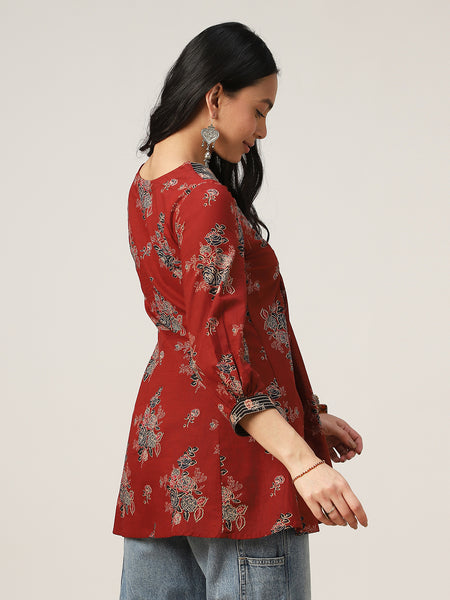 Kimayra Cotton Hip Length Printed 3/4 Sleeve V-Neck Flared Top