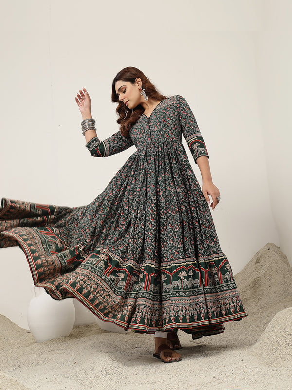 Kimayra Cotton Calf Length Printed 3/4 Sleeves V-Neck Anarkali Kurta