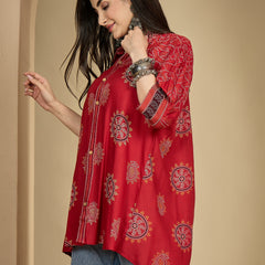 Kimayra Rayon Hip Length Printed 3/4 Sleeve Shirt Collar Flared Top