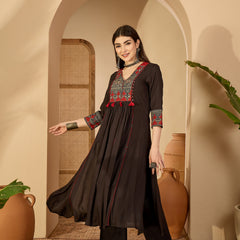 Kimayra Rayon Calf Length Solid 3/4 Sleeve V-Neck Flared Kurta Suit Set