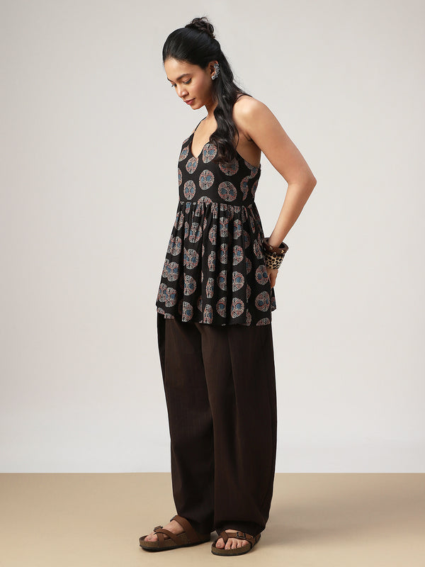 Kimayra Cotton Hip Length Printed Sleeveless V-Neck Flared Top