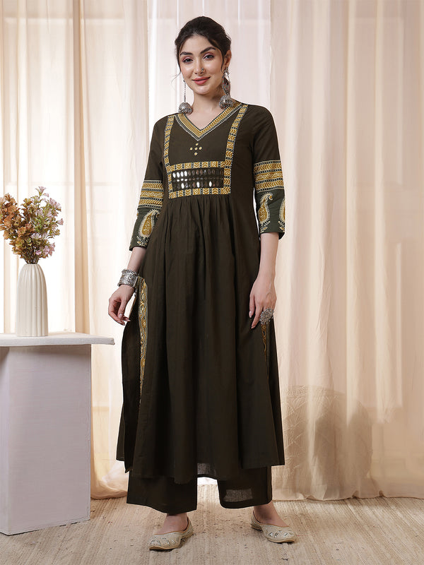 Kimayra Rayon Calf Length Solid 3/4 Sleeves V Neck Flared Kurta Suit Set