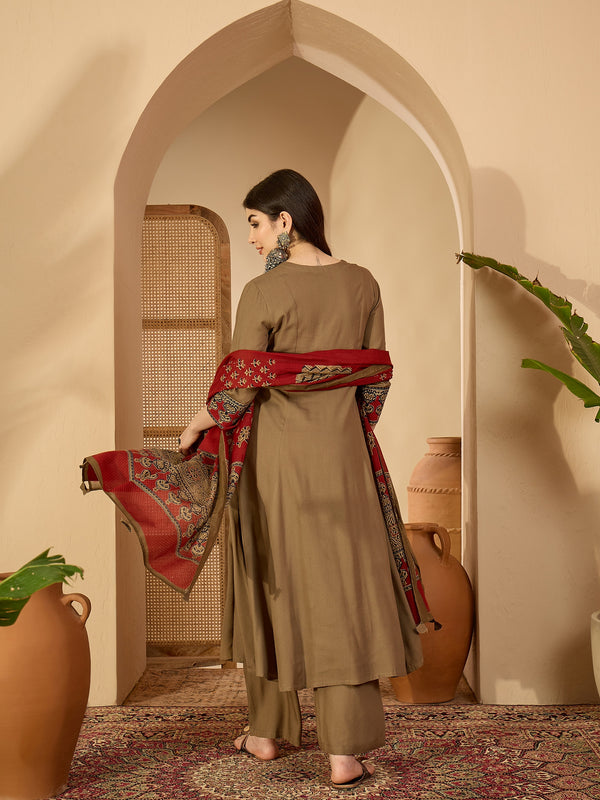 Kimayra Rayon Calf Length Solid 3/4 Sleeve V-Neck Flared Kurta Suit Set