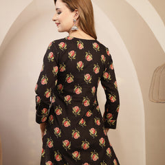 Kimayra Rayon Hip Length Printed 3/4 Sleeve Round Neck Straight Top