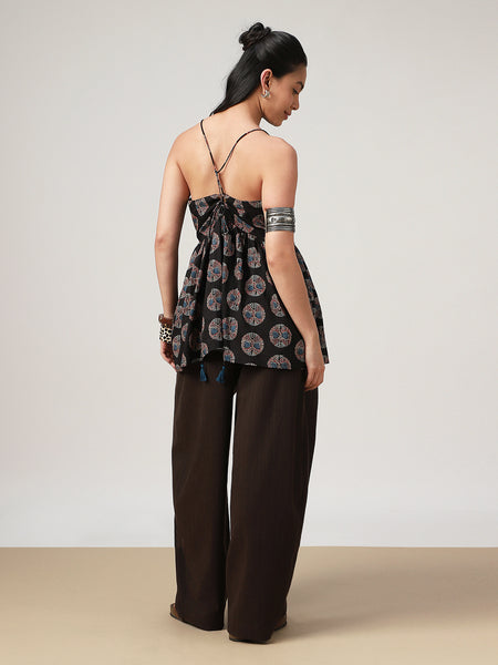 Kimayra Cotton Hip Length Printed Sleeveless V-Neck Flared Top