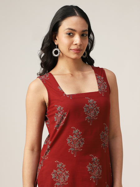Kimayra Cotton Hip Length Printed Sleeveless Square Neck Straight Top