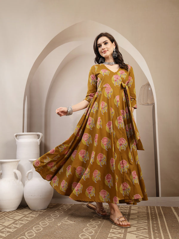 Kimayra Cotton Calf Length Printed 3/4 Sleeve V-Neck Flared Kurta