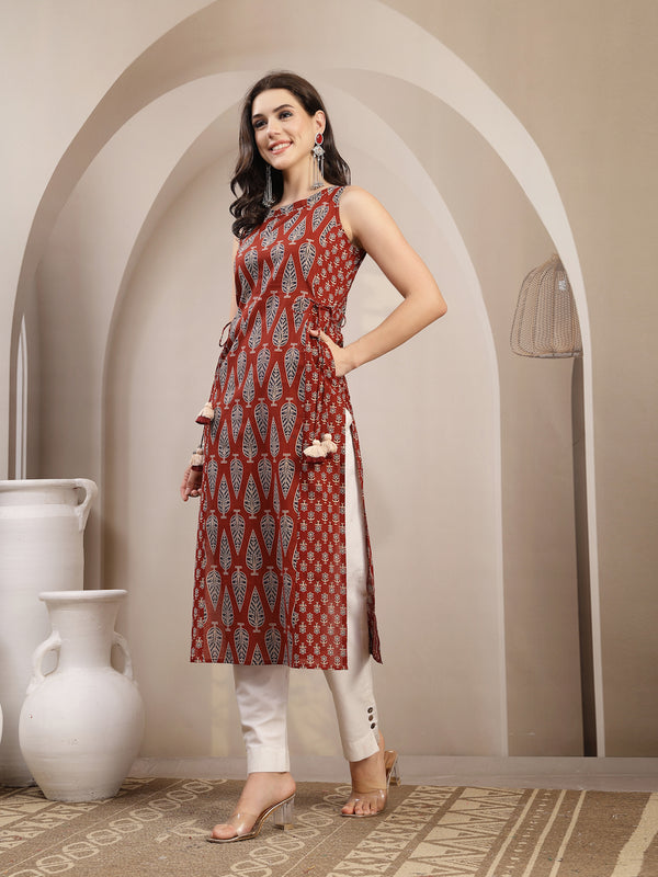 Kimayra Rayon Calf Length Printed Sleeveless Round Neck Straight Kurta