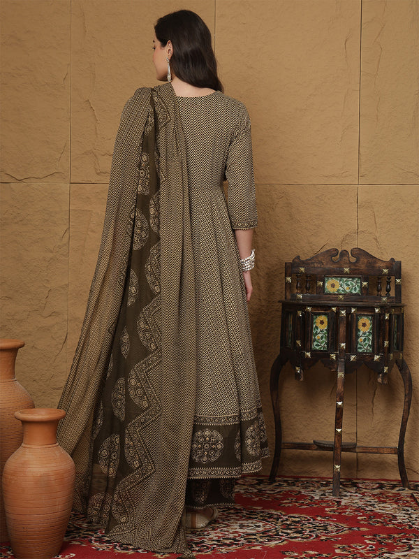 Kimayra Cotton Calf Length Printed 3/4 Sleeves V-Neck Anarkali Kurta Suit Set
