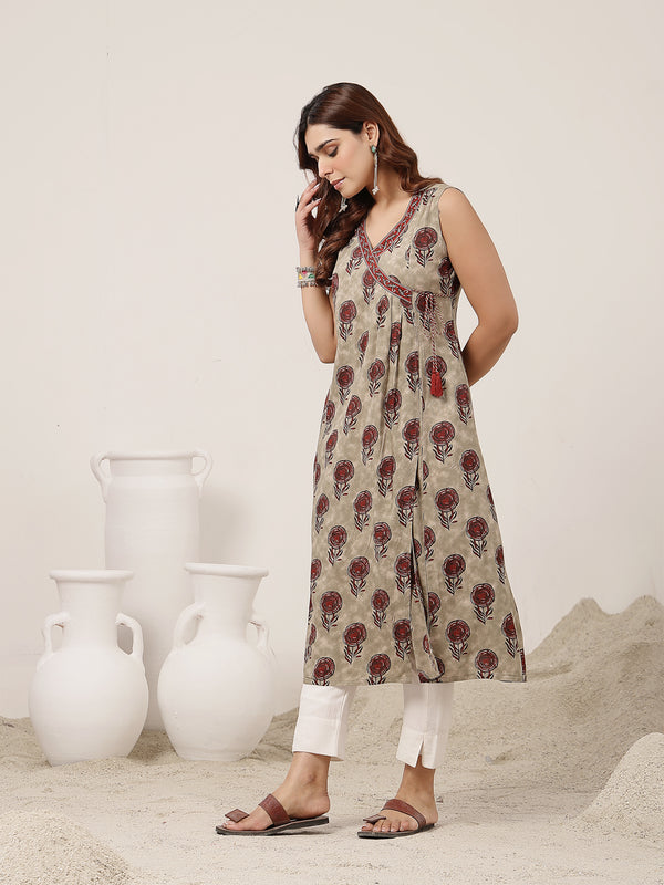 Kimayra Rayon Calf Length Printed Sleeveless V-Neck Flared Kurta