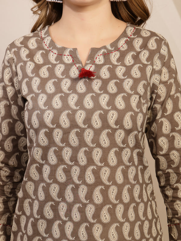 Kimayra Cotton Hip Length Printed 3/4 Sleeve Round Neck Straight Top