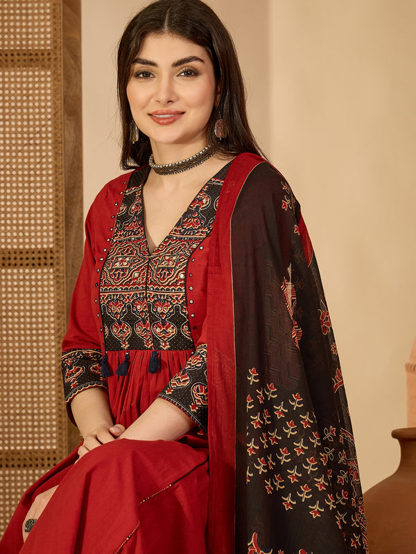 Kimayra Rayon Calf Length Solid 3/4 Sleeve V-Neck Flared Kurta Suit Set