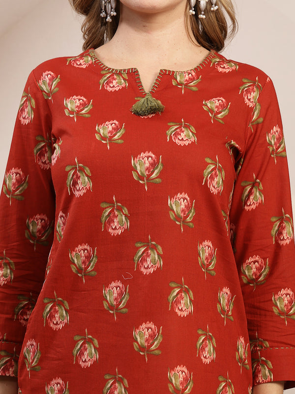 Kimayra Rayon Hip Length Printed 3/4 Sleeve Round Neck Straight Top