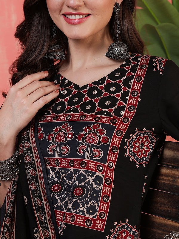 Kimayra Cotton Calf Length Printed 3/4 Sleeves Round Neck Straight Kurta Suit Set