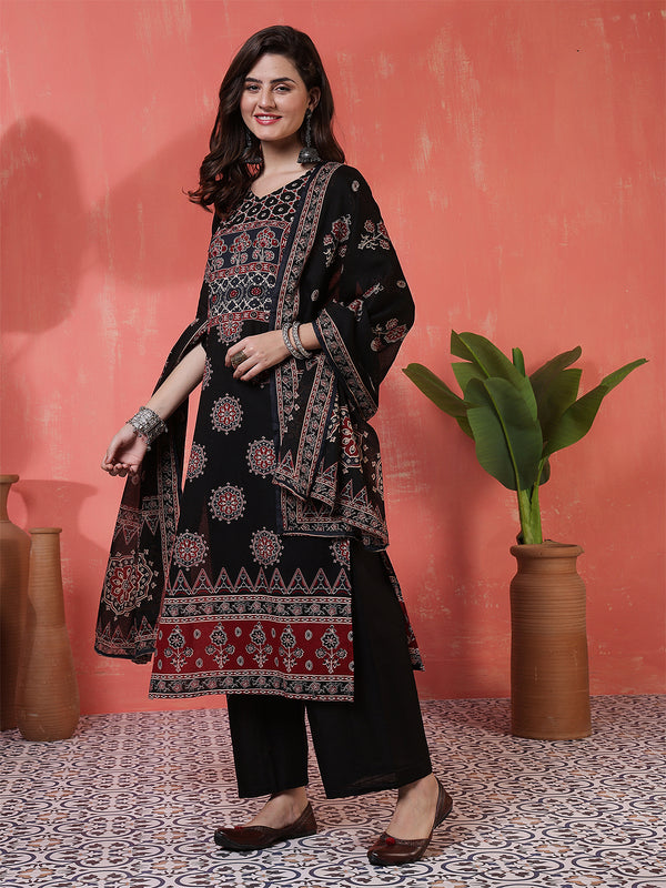 Kimayra Cotton Calf Length Printed 3/4 Sleeves Round Neck Straight Kurta Suit Set