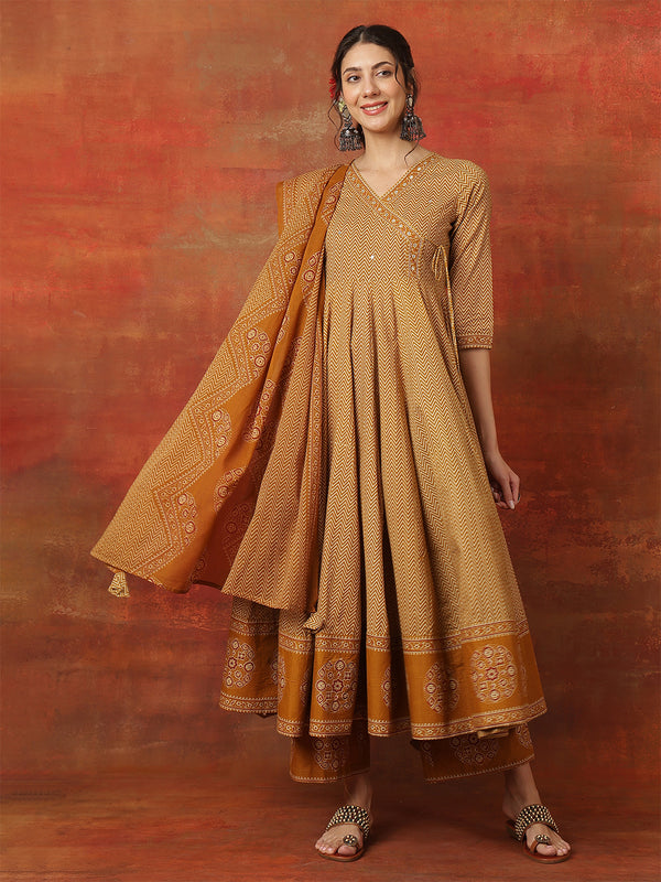 Kimayra Cotton Calf Length Printed 3/4 Sleeves V-Neck Anarkali Kurta Suit Set